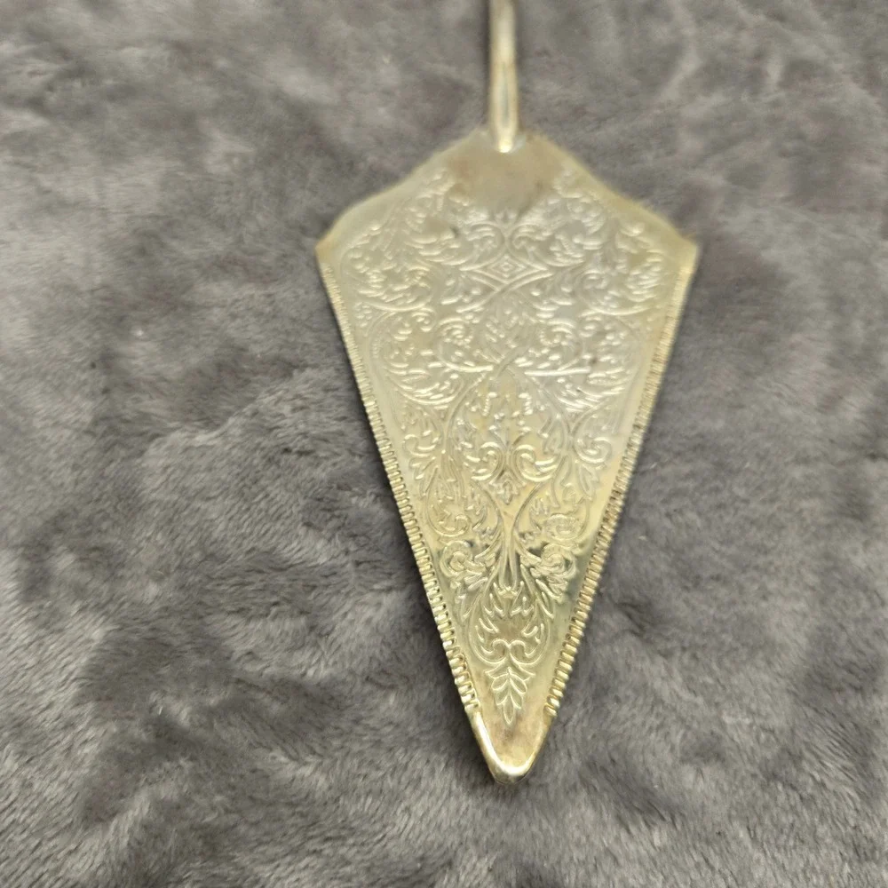 Unbranded vintage silver